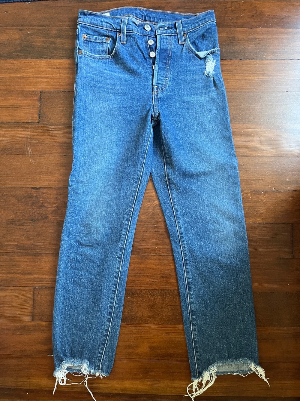 Women’s Levi’s size 25 Blue Distressed Straight-Leg Jeans